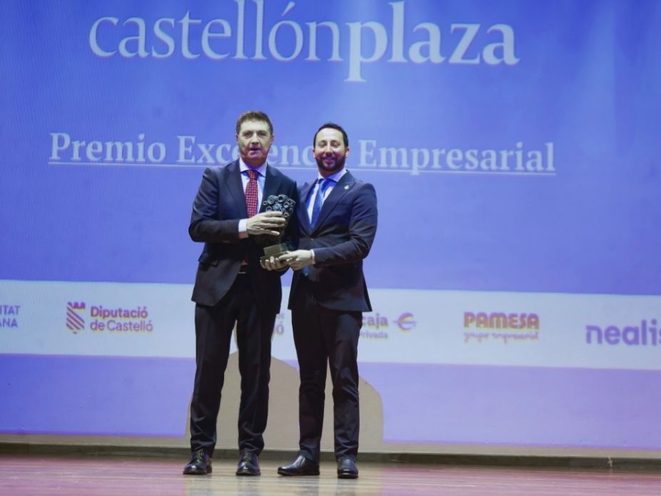 Simetría Grupo, galardonado con el Premio Excelencia Empresarial de Castellón Plaza